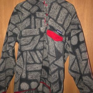 Men’s Patagonia fleece (large)